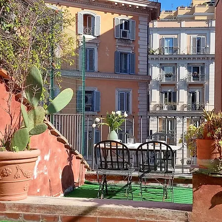 Apartment Leonina Terrace - My Extra Rome
